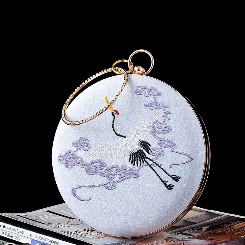 Túi xách dự tiệc họa tiết hoa sen