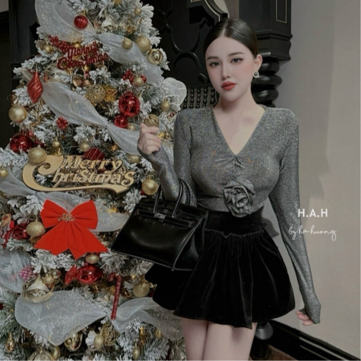 Set đồ nữ sang chảnh tiểu thư áo xám bling dài tay kèm hoa 3D phối chân váy ngắn màu đen thiết kế dự tiệc lễ tết LEVAN