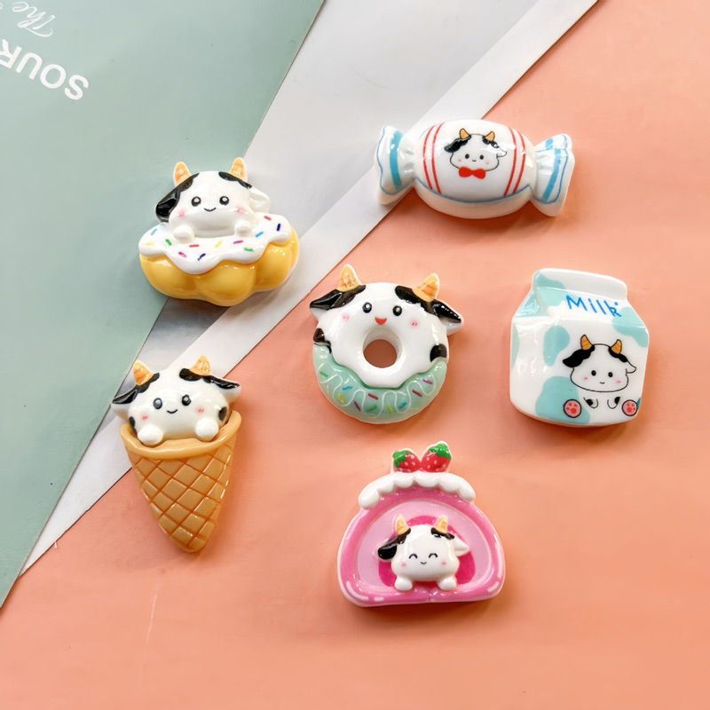 Charm (102slime/  Trang Trí Hình Gấu Nhiều Chi Tiết Màu Kem Sữa Sinh Động - Giá 1 cái