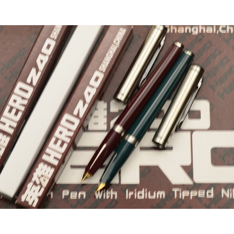 Bút máy cổ Hero 240