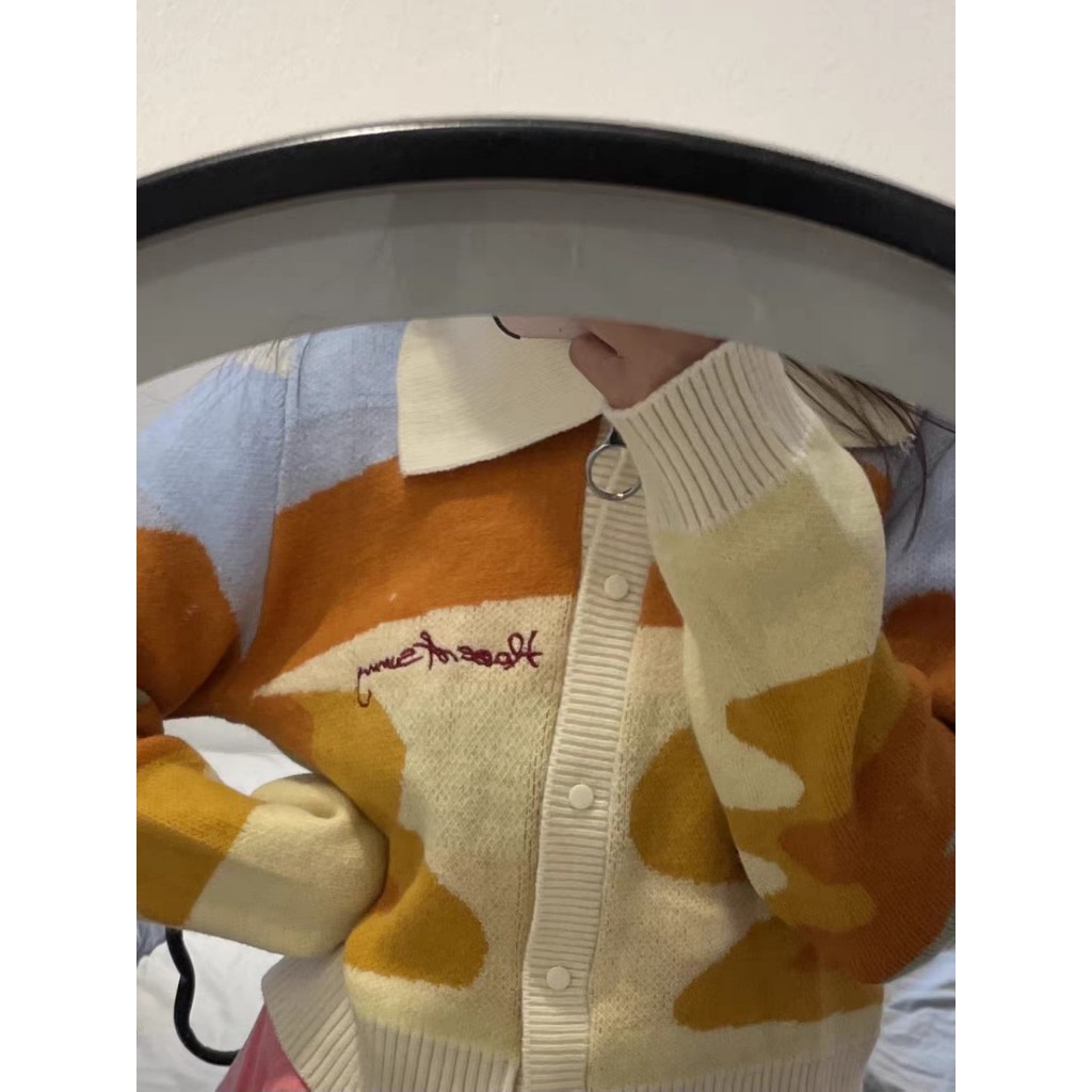 Áo len ngắn loang màu