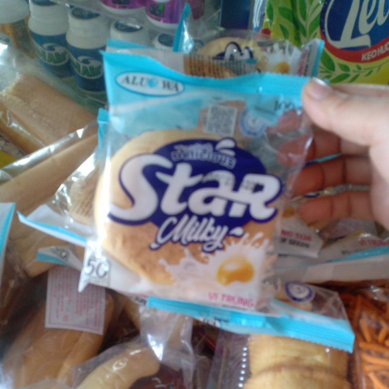 1 thùng bánh 100cái