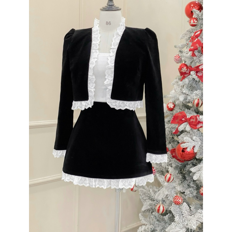 Set áo khoác nhung + chân váy + bra