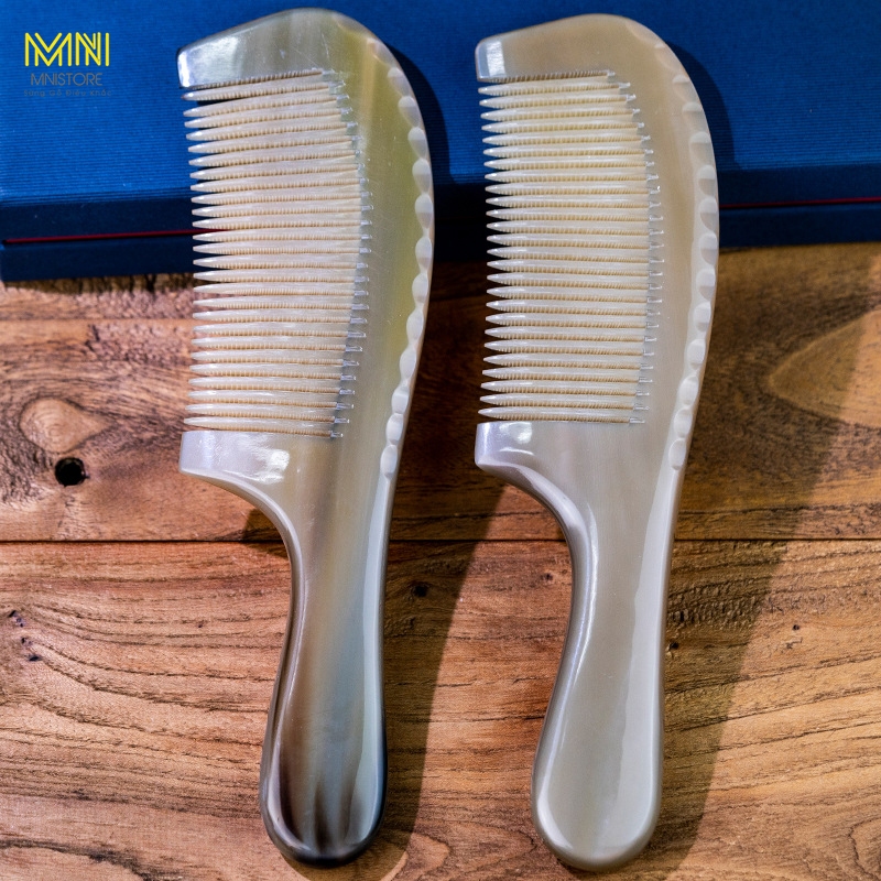 Lược sừng chuôi dài trơn trắng kích thước 16-22cm dày 3-11mm chống rụng tóc, giảm cảm giác đau đầu