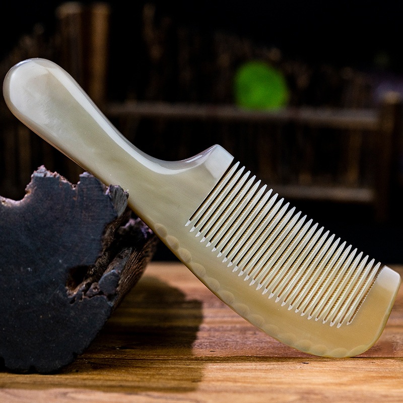 Lược sừng chuôi dài trơn trắng kích thước 16-22cm dày 3-11mm chống rụng tóc, giảm cảm giác đau đầu