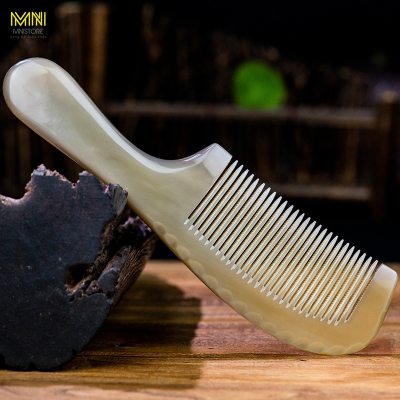 Lược sừng chuôi dài trơn trắng kích thước 16-22cm dày 3-11mm chống rụng tóc, giảm cảm giác đau đầu