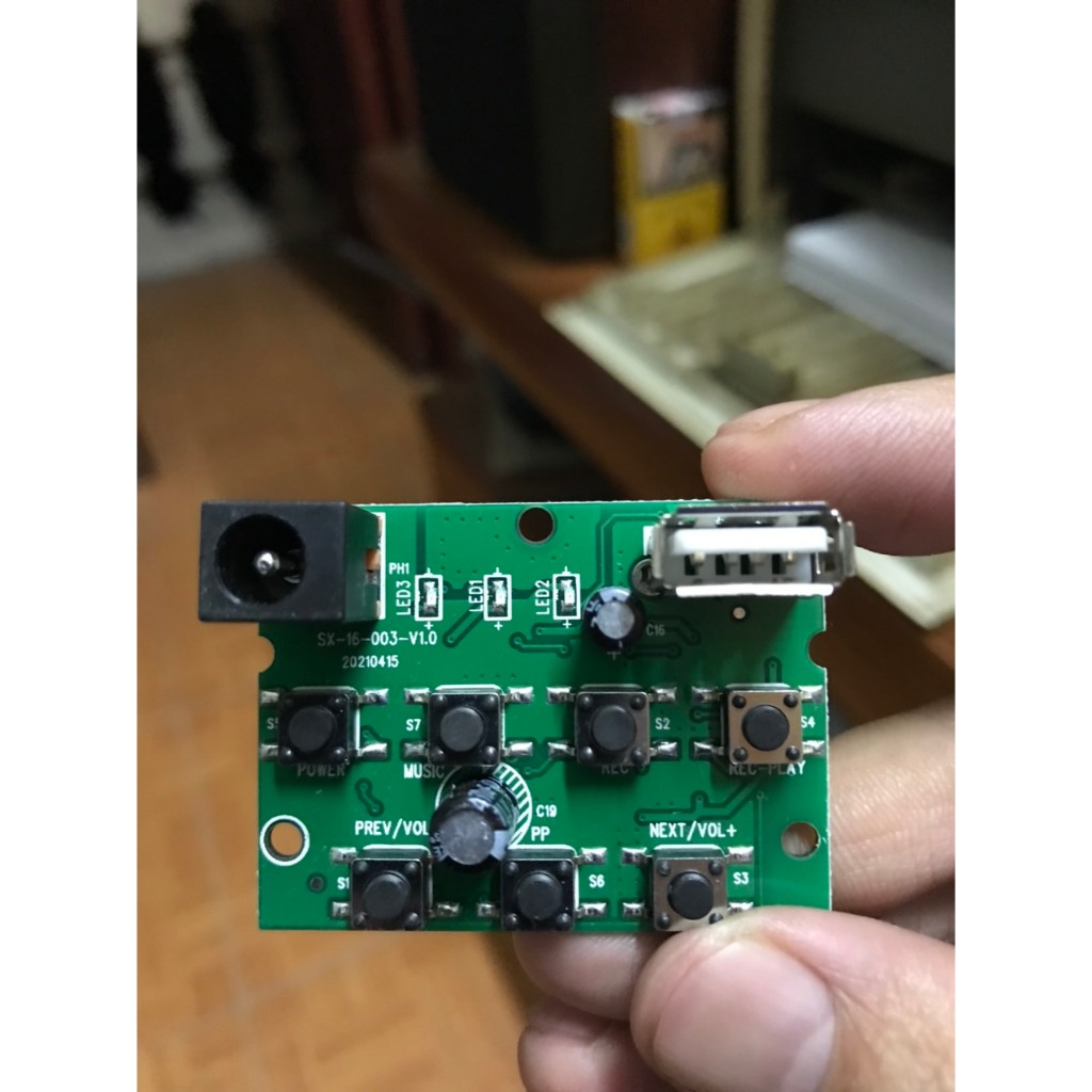 BO MẠCH GIẢI MÃ ÂM THANH DÙNG CHO LOA BÁN RONG CẦM TAY CHẠY PIN SẠC 3,7V