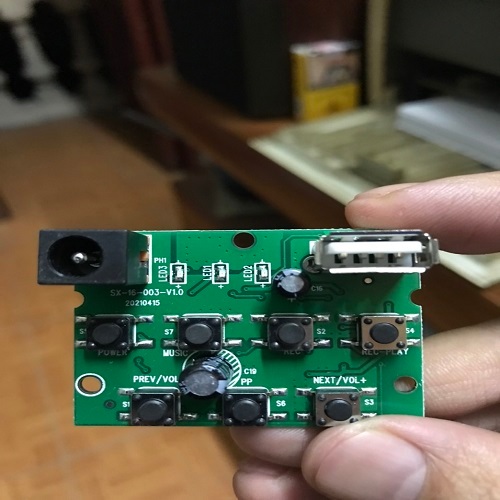 BO MẠCH GIẢI MÃ ÂM THANH DÙNG CHO LOA CẦM TAY CHẠY PIN SẠC 3,7V