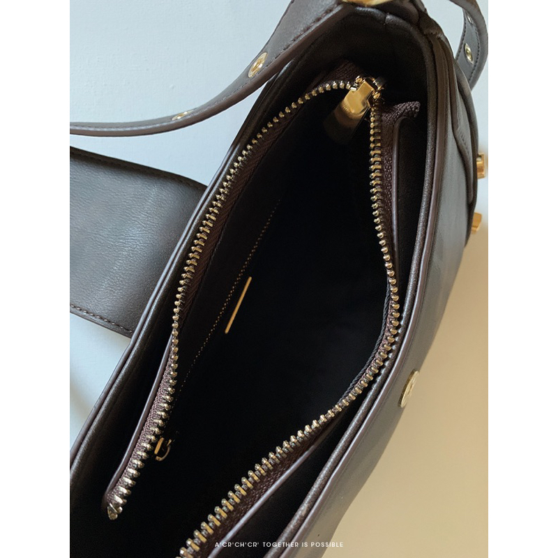 Túi 𝐂𝐑𝐁𝐄 da loang màu nâu