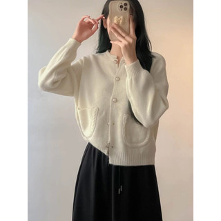 Áo cardigan vintage cúc ngọc 2 túi bên cổ tròn AoCDGcucngoc680_P2K2