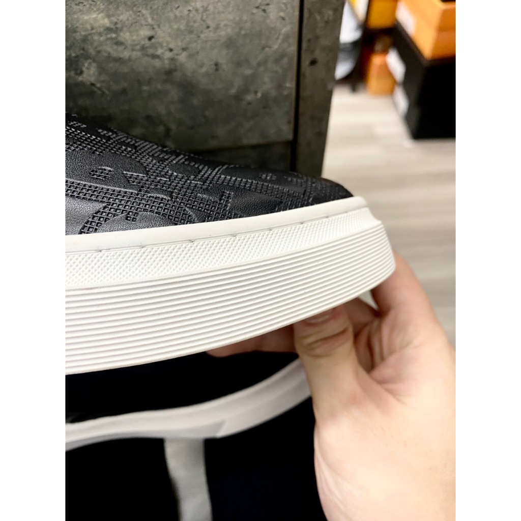 Giày slipon nam vân dập đơn giản DO