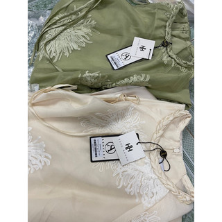 Áo dài 𝐍𝐇𝐔̛ 𝐘́ 𝐀𝐒𝐇𝐘𝐋𝐄𝐘 chuẩn tag sẵn xanh
