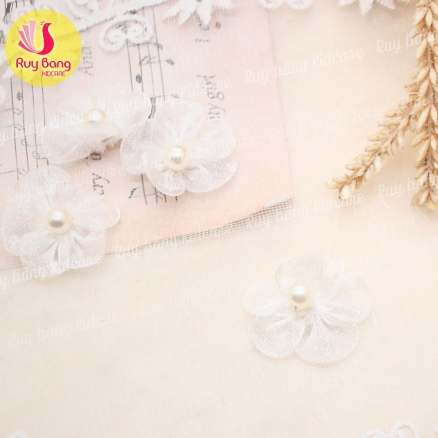 Hoa voan nhỏ nhụy trai dùng làm hoa đính kết váy, áo dài...