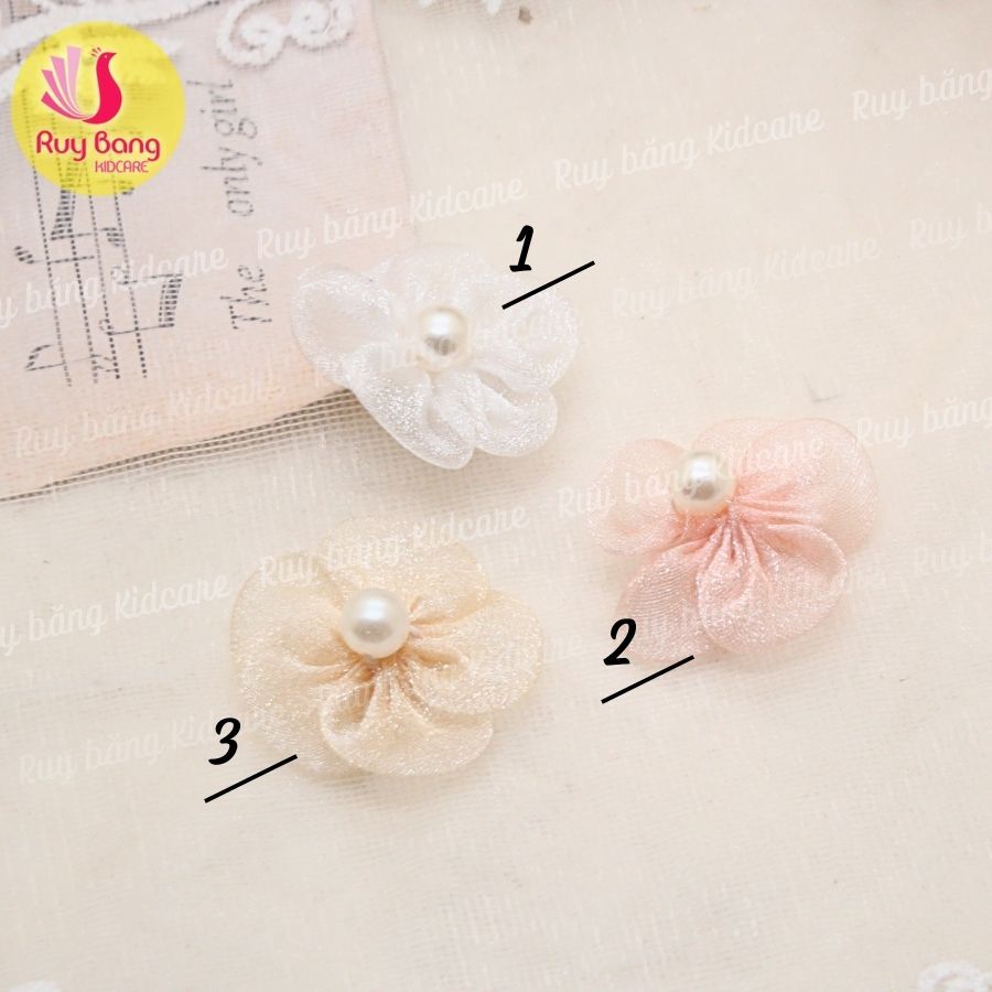 Hoa voan nhỏ nhụy trai dùng làm hoa đính kết váy, áo dài...