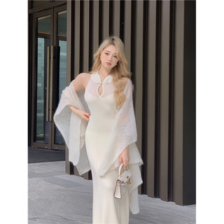 thelei set váy đầm sườn xám cách tân không tay dáng dài maxi len trắng ôm body đuôi cá khăn choàng len mỏng khoác hờ