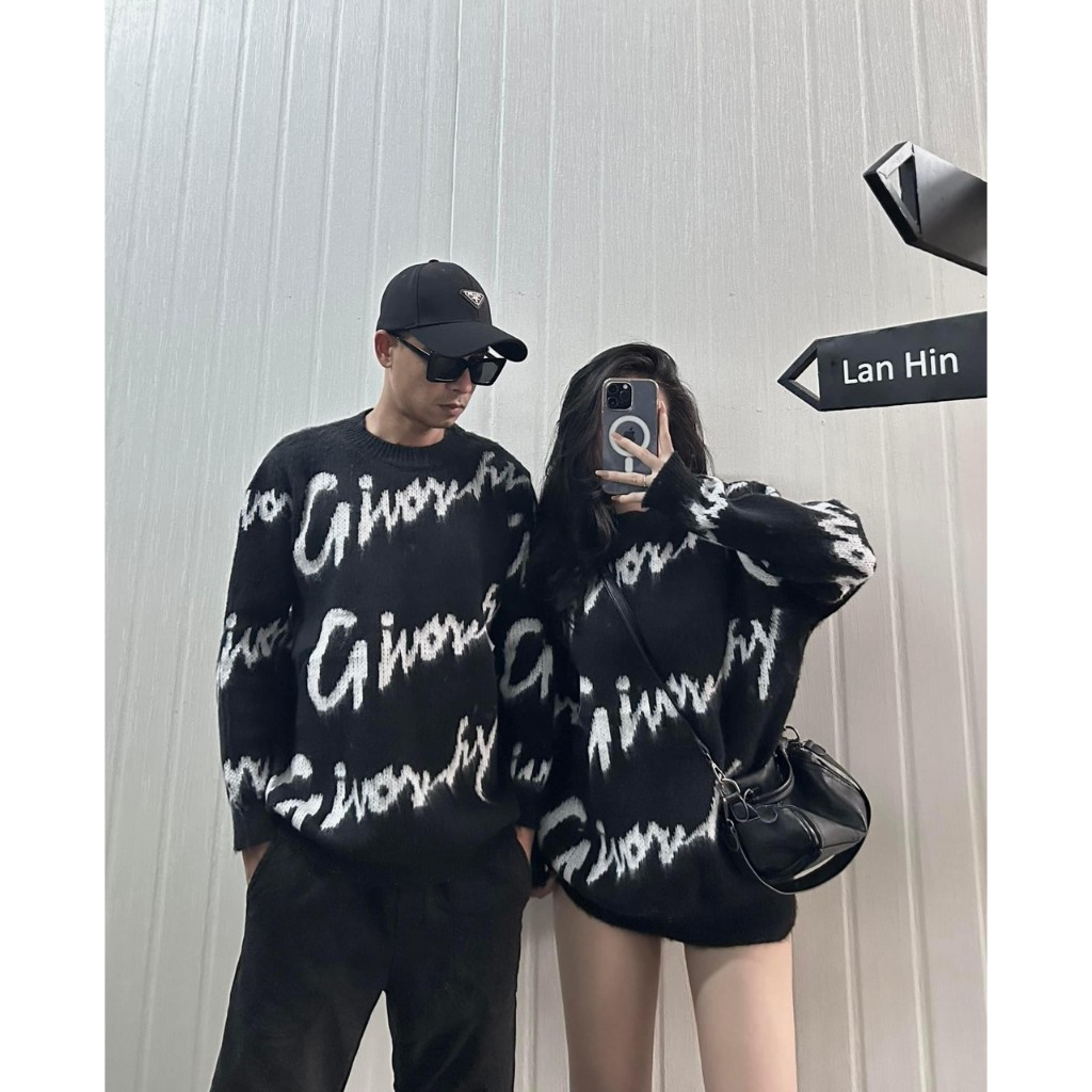 Áo Sweater Len Nam Nữ Givenchi Dệt Hoạ Tiết Chữ Lông Xù Trắng Hai Mặt Ống Bo Dày Dặn - Áo Len chất LoẠI 1