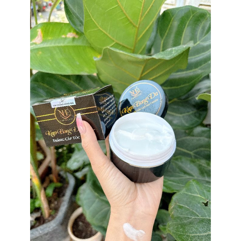 KEM BODY BONG DA TÁI TẠO NH COSMETIC hộp 150g