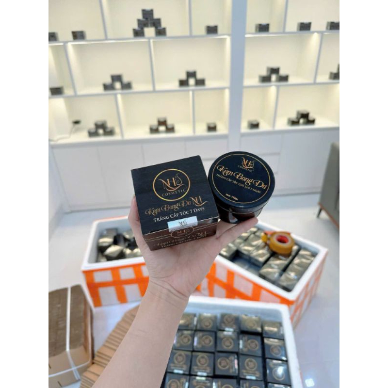 KEM BODY BONG DA TÁI TẠO NH COSMETIC hộp 150g