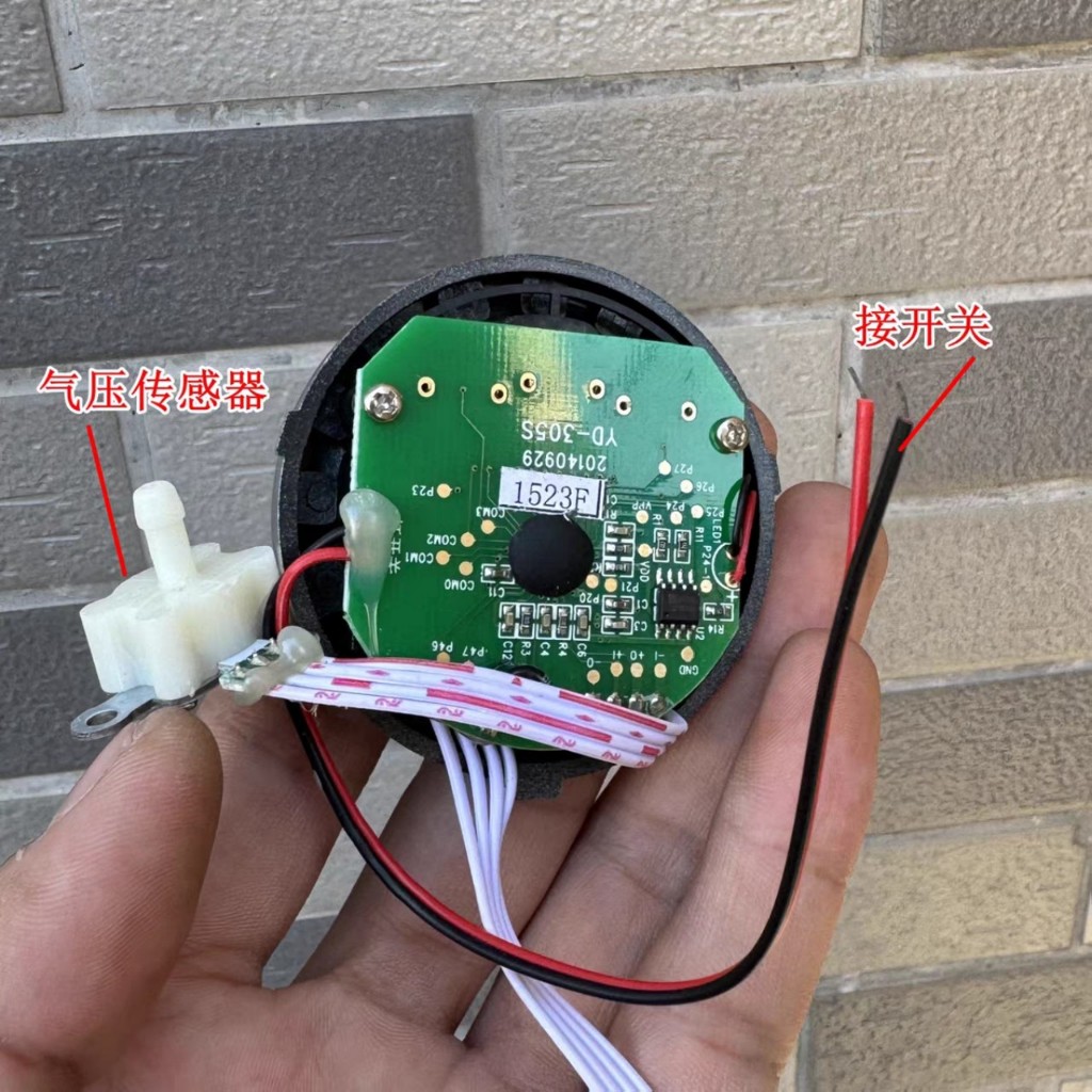 Đồng hồ đo áp suất máy bơm điện 12v cho ôtô, xe máy