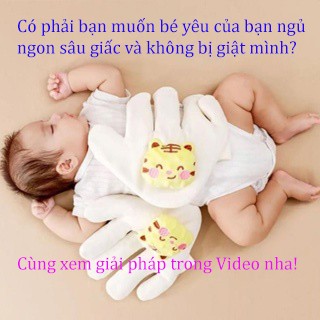 Gối bàn tay chống giật mình cho bé ngủ ngon giấc chống lo âu sợ hãi cho bé