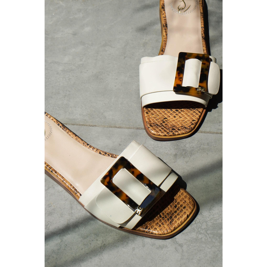 Dép bệt Sam khóa hổ phách