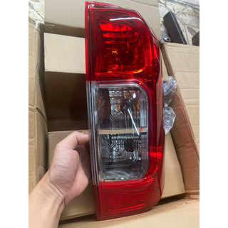 ĐÈN HẬU NAVARA NP300 ĐỜI 2015-2020