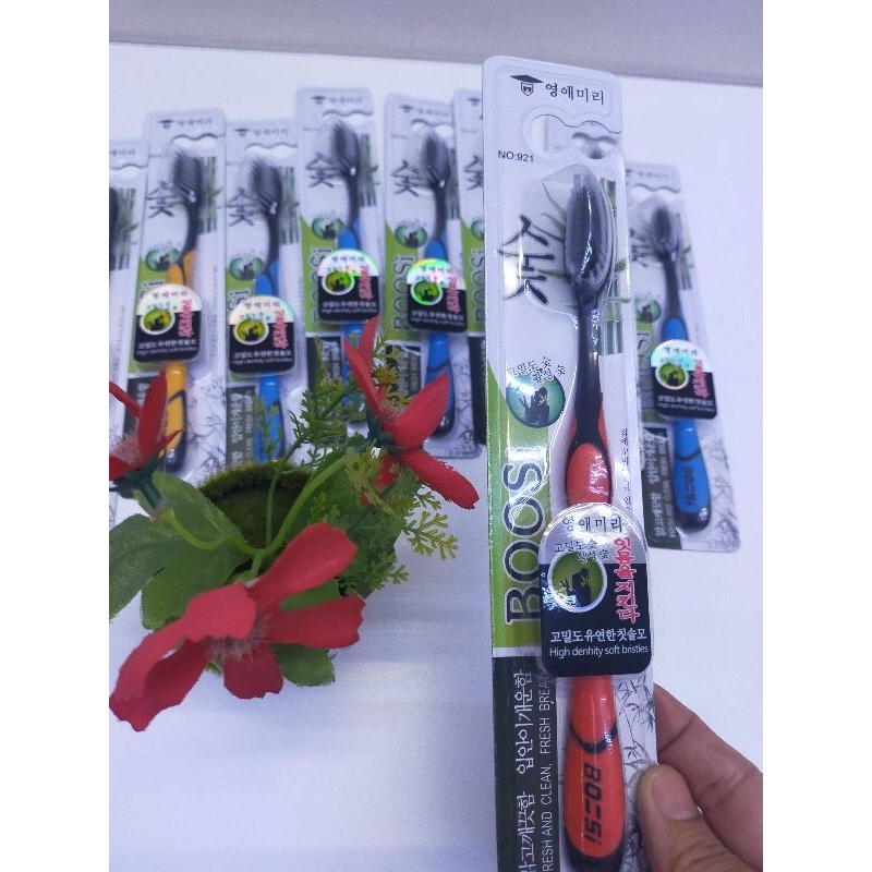 Combo Hộp 30 cái bàn chải đánh răng than tre Hàn Quốc