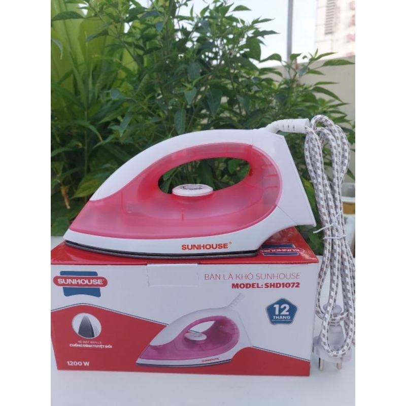 Bàn ủi khô Sunhouse Shd1072 nhỏ gọn xài bền