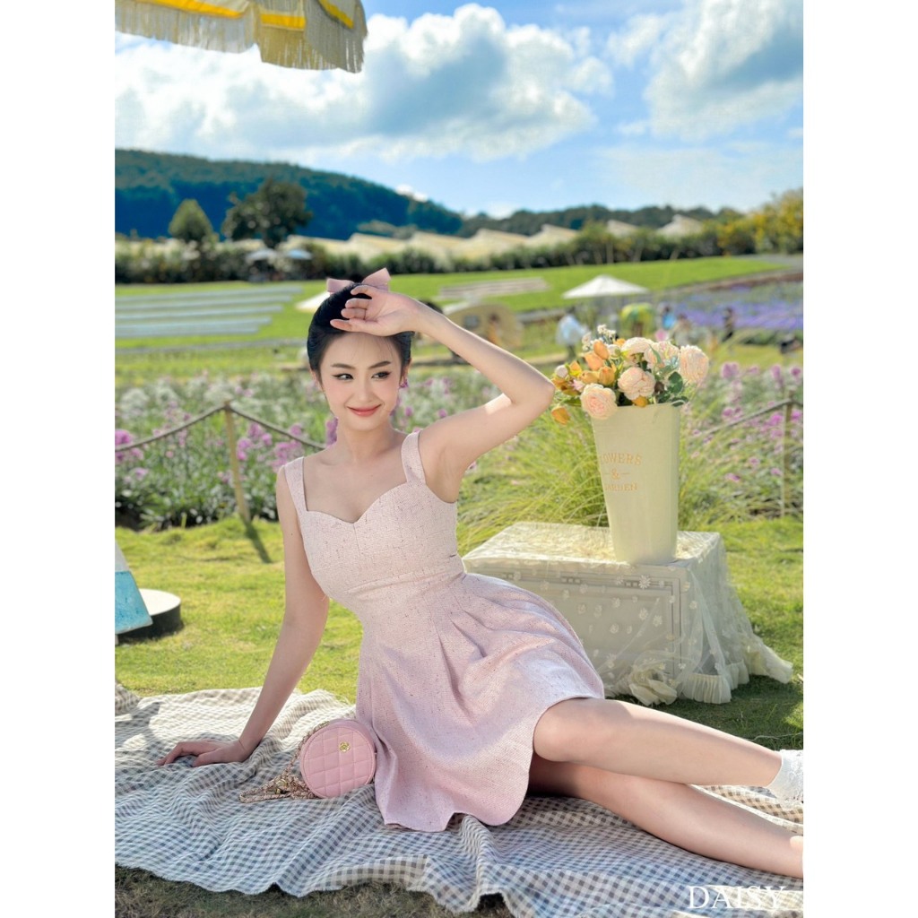 Set thiết kế gồm váy hai dây +vest croptop Daisy SET359 chất liệu dạ text cao cấp