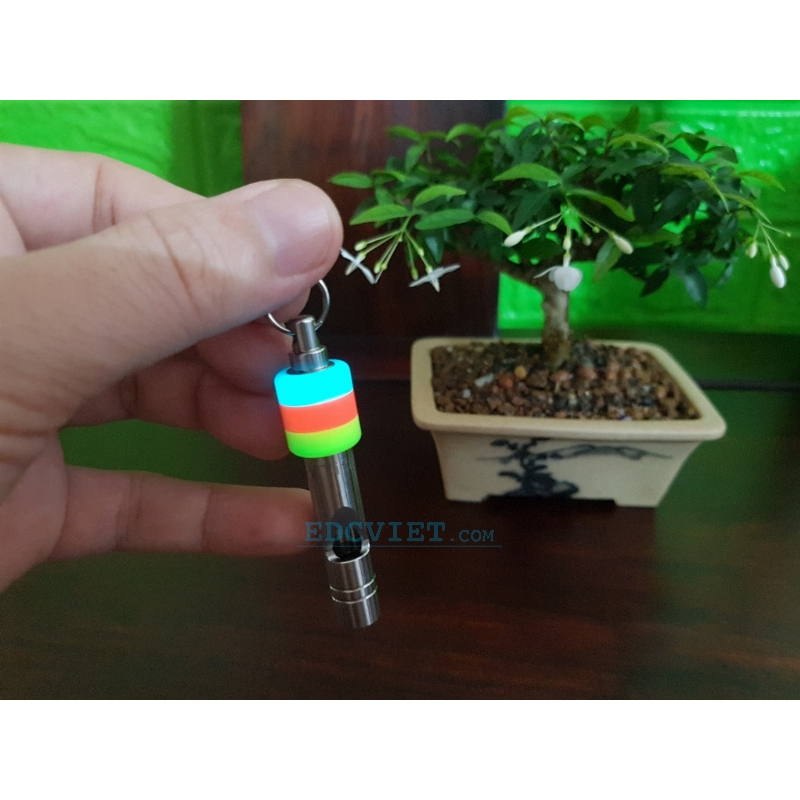 Còi titanium dạ quang