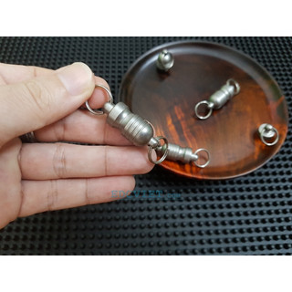 Móc khóa titanium nam châm