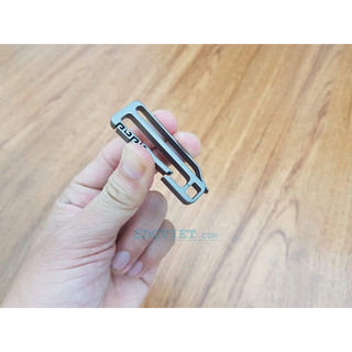 Móc khoá titanium gài thắt lưng