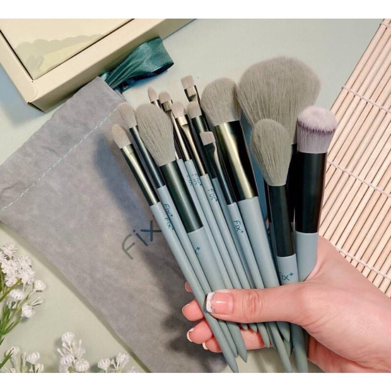 Set 13 Cọ Trang Điểm Chuyên Nghiệp Kèm Túi Nhung, Lông Siêu mềm💚