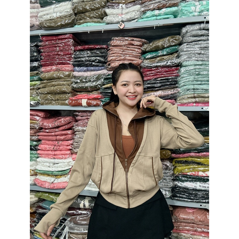 ÁO KHOÁC GÂN PHỐI MÀU STYLE - FORM LỬNG - SIZE 40-57KG - GPM15