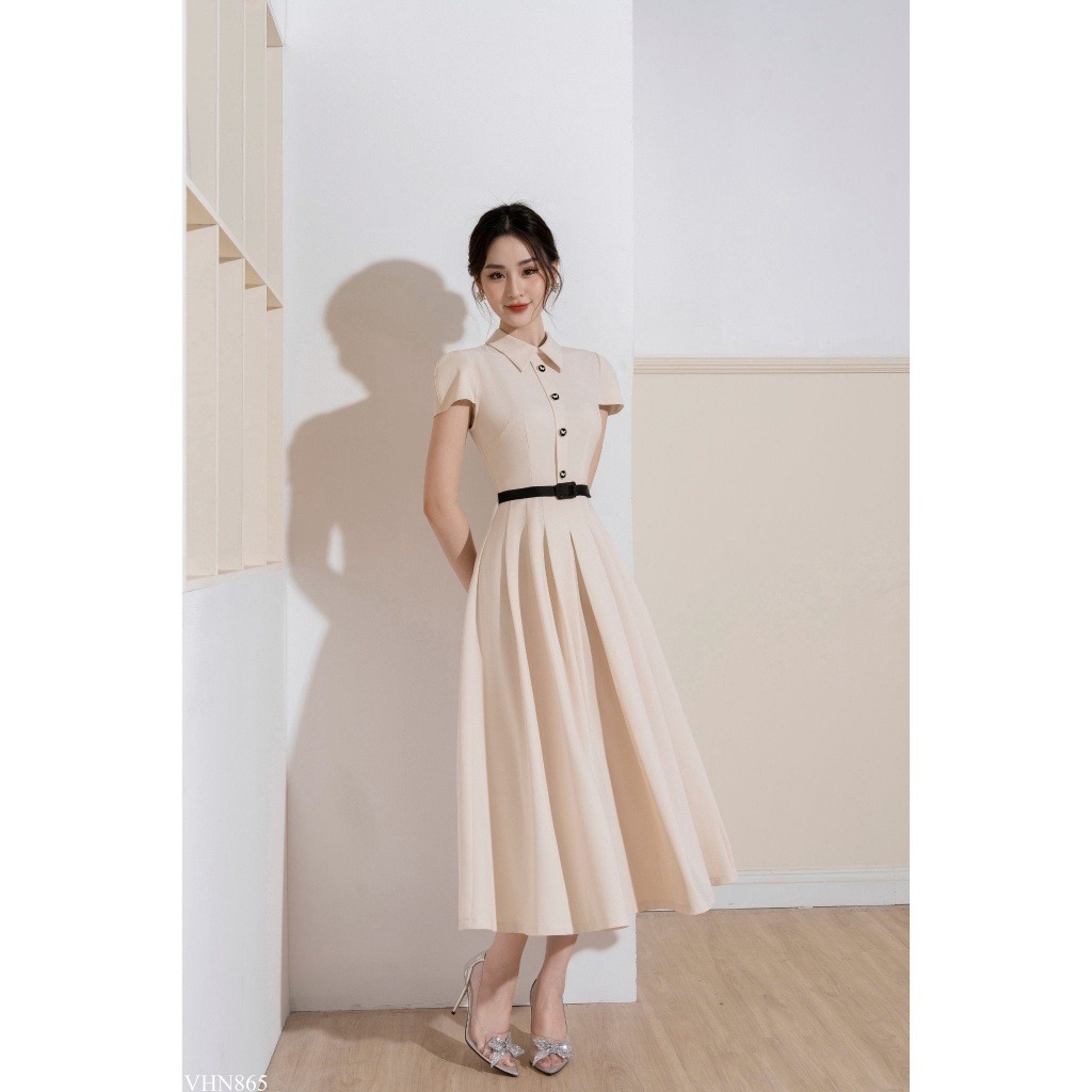 Váy cổ đức nẹp khuy
