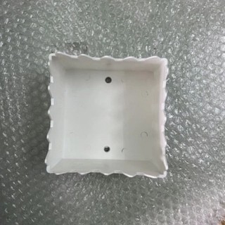 Chậu nhựa hàng rào