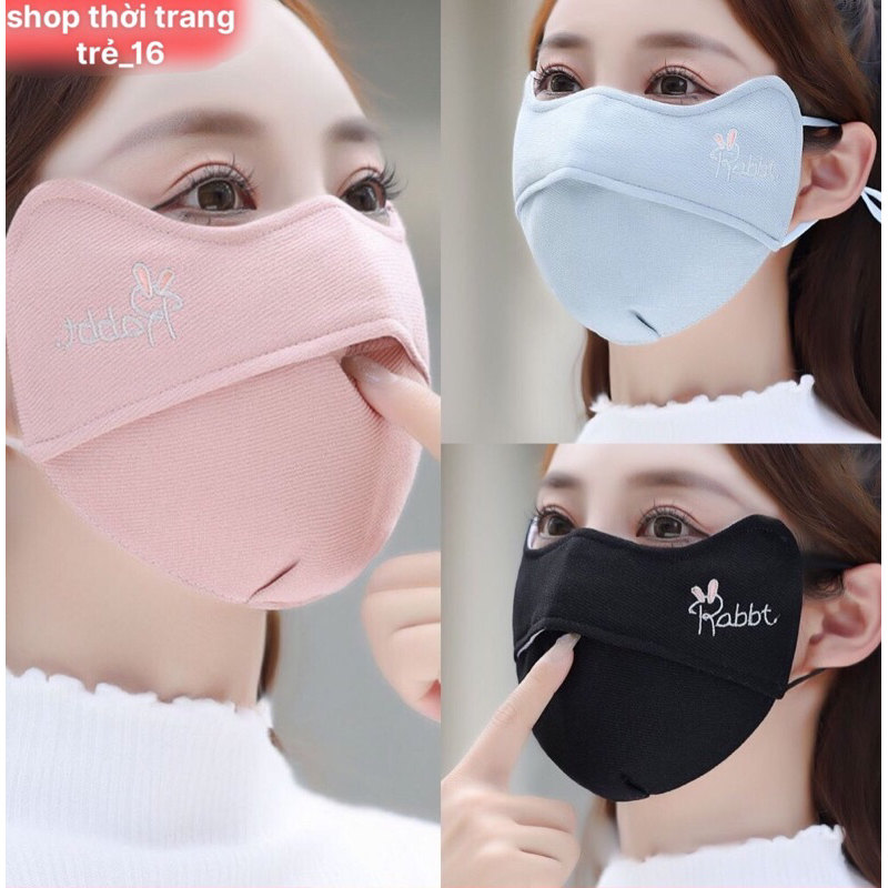 Khẩu trang vải cao cấp có lỗ thở thoáng khí, quai đeo chống đau tai phù hợp cho cả mùa hè và mùa đông khi đi xe máy