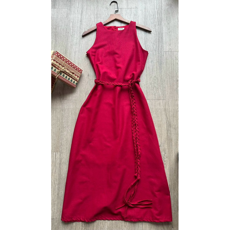 Đầm Linen dáng dài phối dây eo