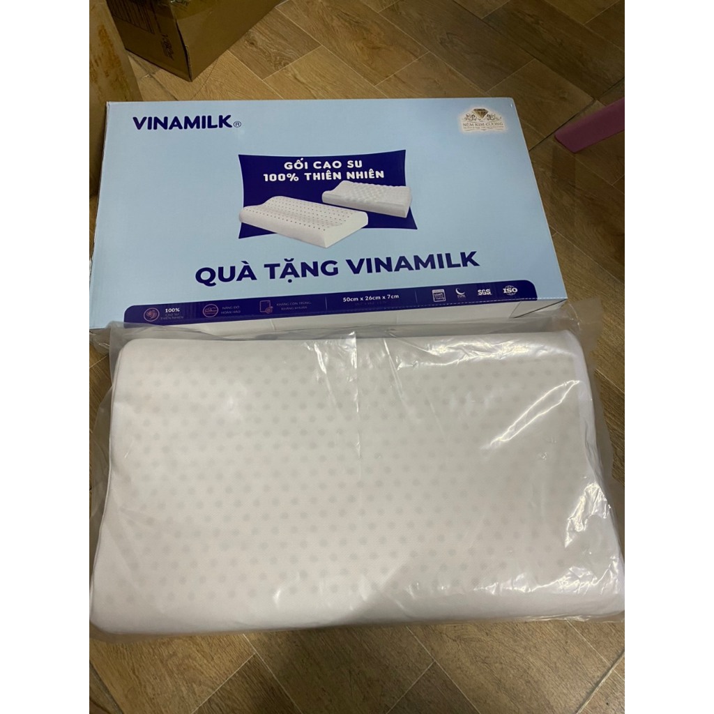 GỐI CAO SU NỆM KIM CƯƠNG QUÀ TẶNG SỮA VINAMILK
