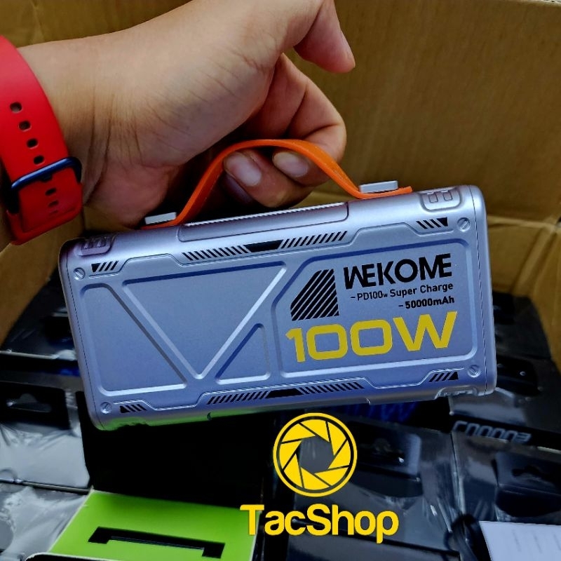Pin dự phòng sạc siêu nhanh 100W WEKOME WP-08 50000mAh sạc laptop có đèn pin TypeC Out 100W/60W và USB 22.5W Chính Hãng