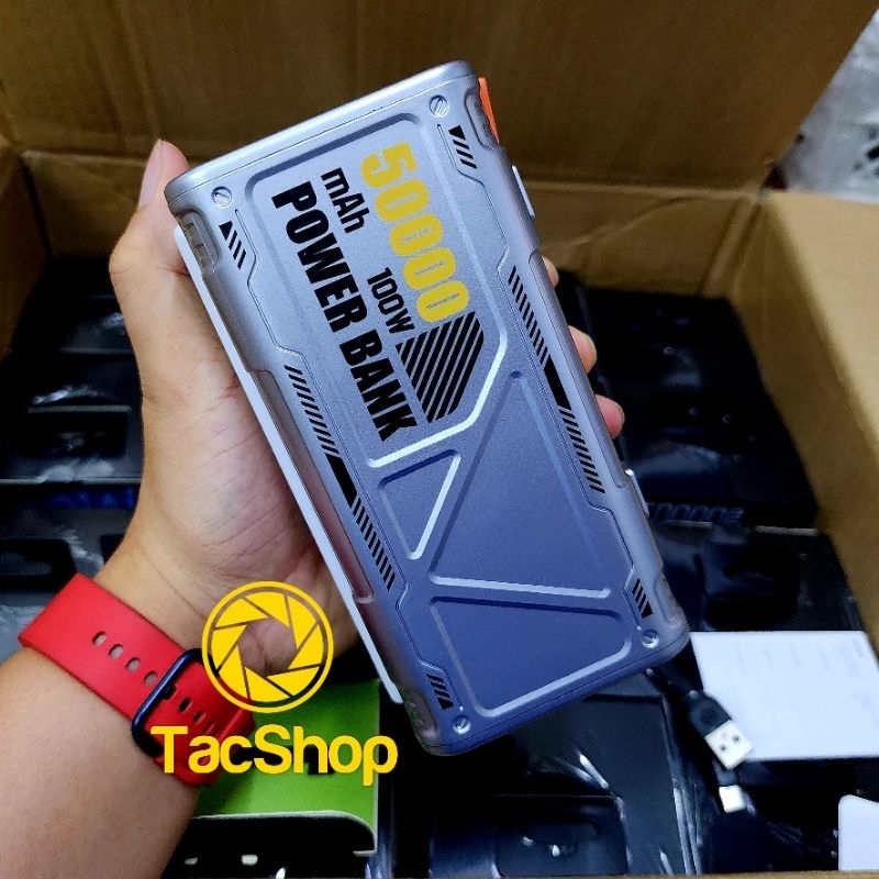 Pin dự phòng sạc siêu nhanh 100W WEKOME WP-08 50000mAh sạc laptop có đèn pin TypeC Out 100W/60W và USB 22.5W Chính Hãng