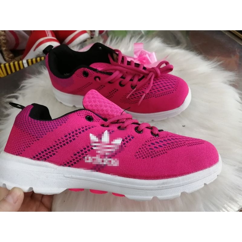Nhiều mẫu Giày thể thao siêu nhẹ còn lẻ size 38,39,40,41 giảm giá mạnh nh