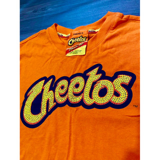 Áo thun nữ Forever 21 croptop Cheetos VNXK