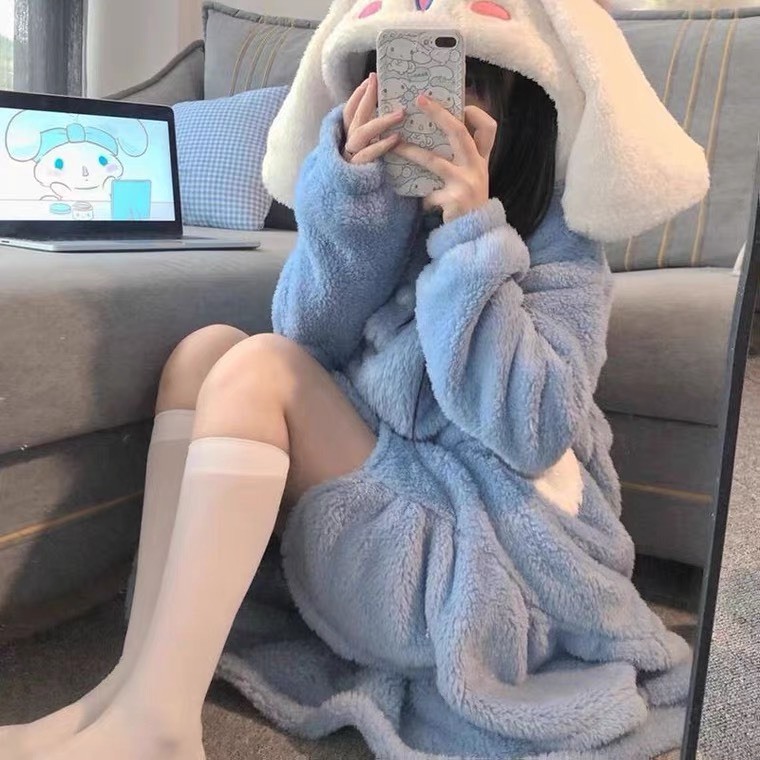 Váy Ngủ Bông Gấu dâu dễ thương,Áo choàng lông 2 mặt mềm mại mũ 2 lớp dày dặn ấm áp