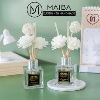 Tinh Dầu Thơm Phòng Thiên Nhiên Hương Nước Hoa Khử Mùi Ẩm Mốc Kèm Que Khuếch Tán 50ml