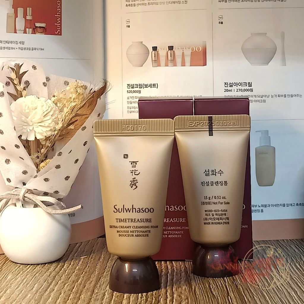 Sữa rửa mặt Sulwhasoo thông đỏ thanh lọc da với lớp bọt mềm, cấp ẩm và dưỡng chất ​​tinh dầu nhựa thông quý giá