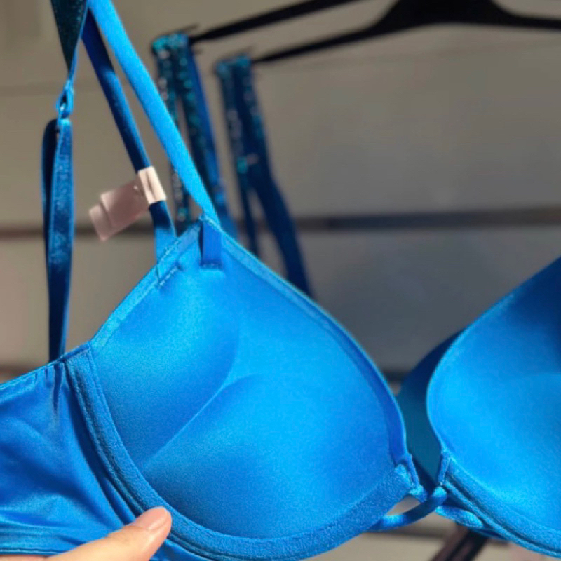 Áo ngực Vic very sexy đính đá