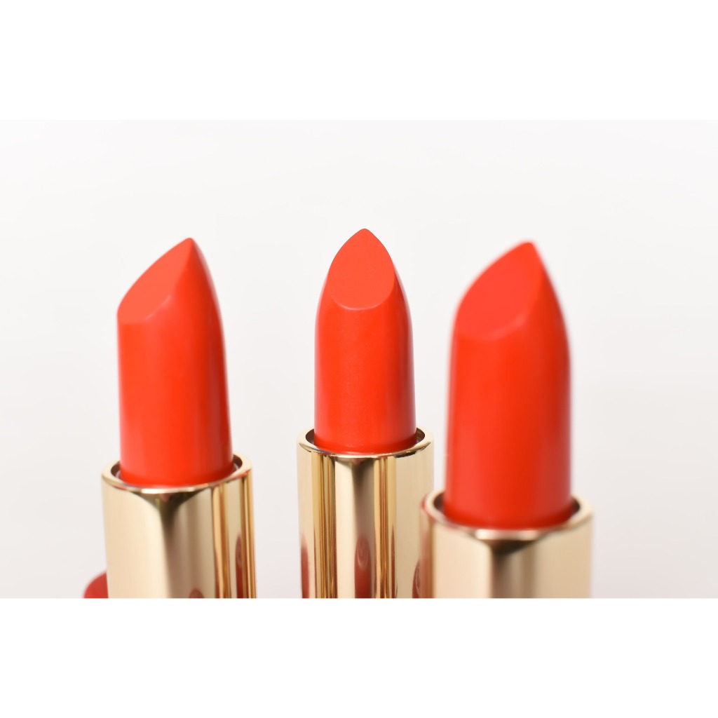 Son Môi Organic Màu Đỏ Cam Living Nature Lipstick Electric Coral 15