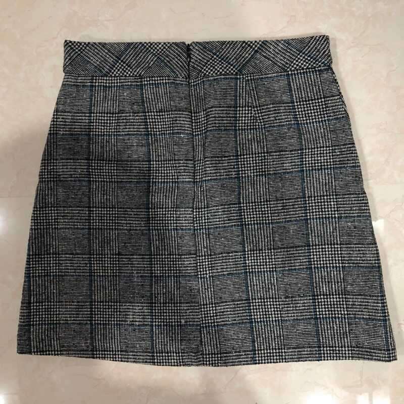 Chân váy dạ thêu hoa La Chapelle