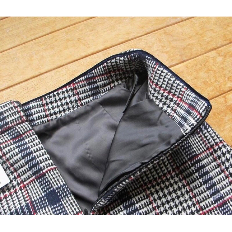 Chân váy dạ sọc Puella